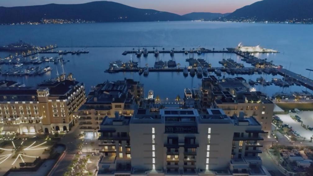 טיווט Porto Montenegro Luxury 1 Bedroom Apartment מראה חיצוני תמונה